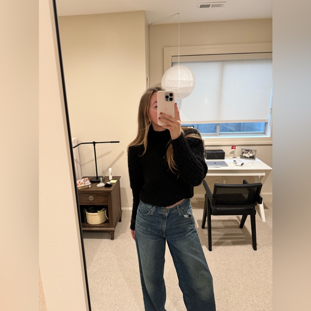 Black cropped Zara sweater